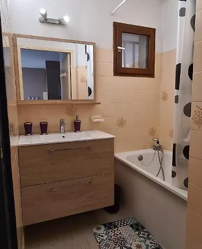 Joli T2 Avec Jardin Richelieu - 6 Personnes *